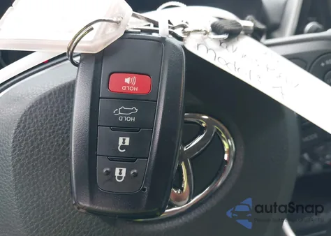 2025 Toyota Rav4 Xle z USA, uszkodzony, nr VIN 2T3P1RFV2SW506365